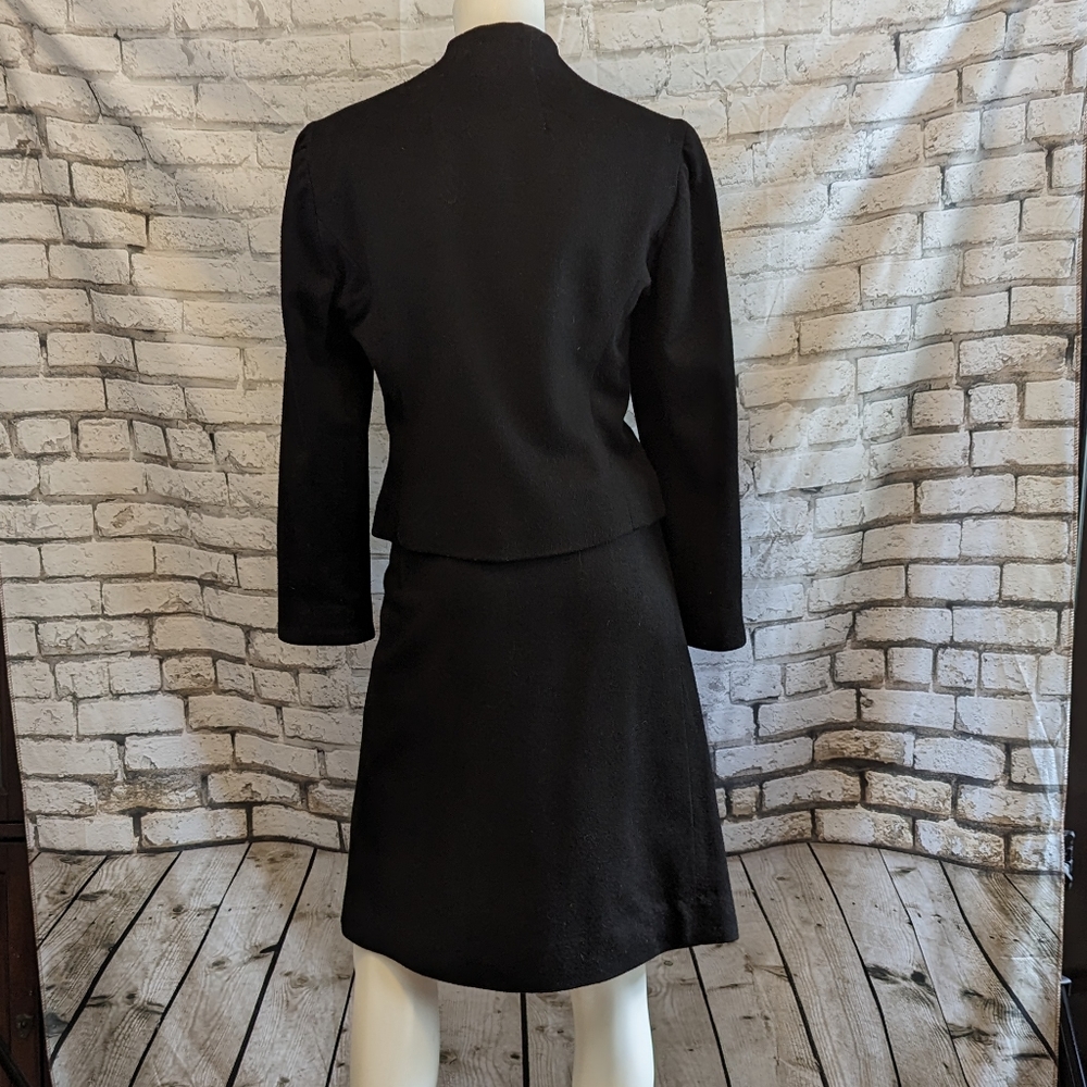 HP🔥60s Specially Fashioned by Laura Wool skirt suit - Picture 5 of 10